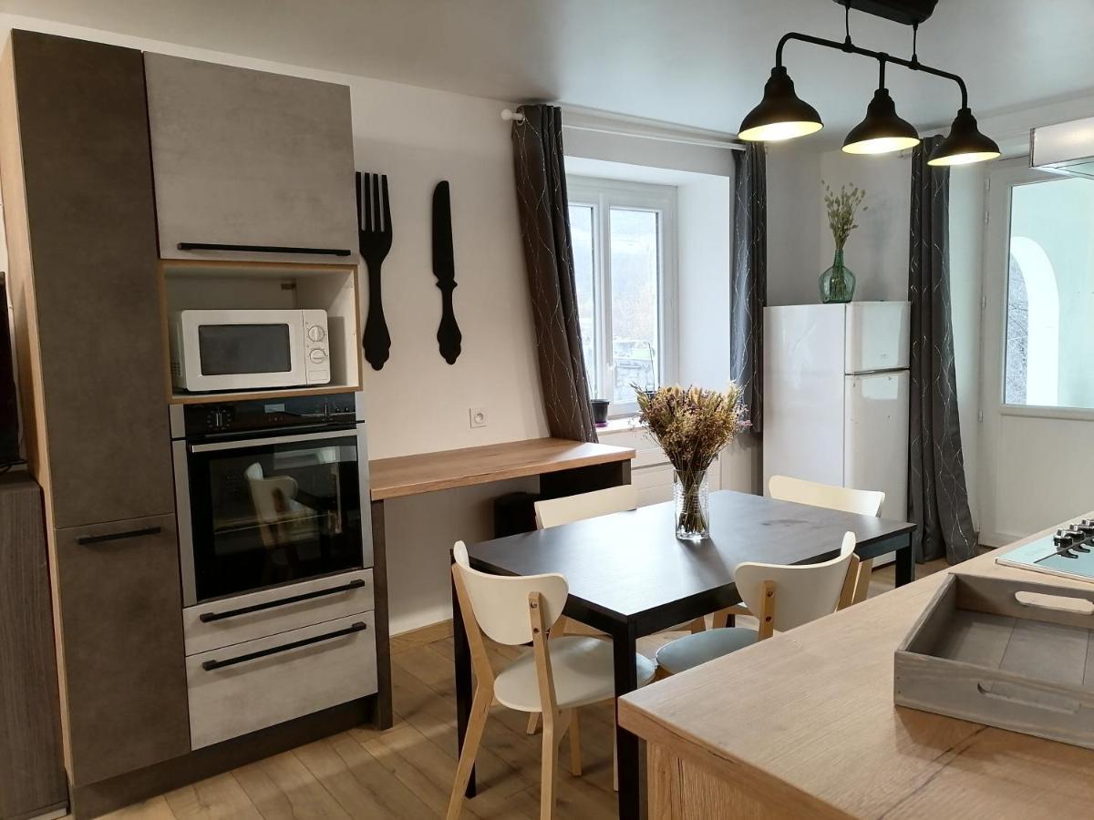 Aux D'Estaing Croises, Gite De Montagne Accessible A Tous Bagian luar foto